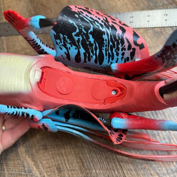 Walt Disney World Pandora Avatar Banshee Red - Picture 2 of 6